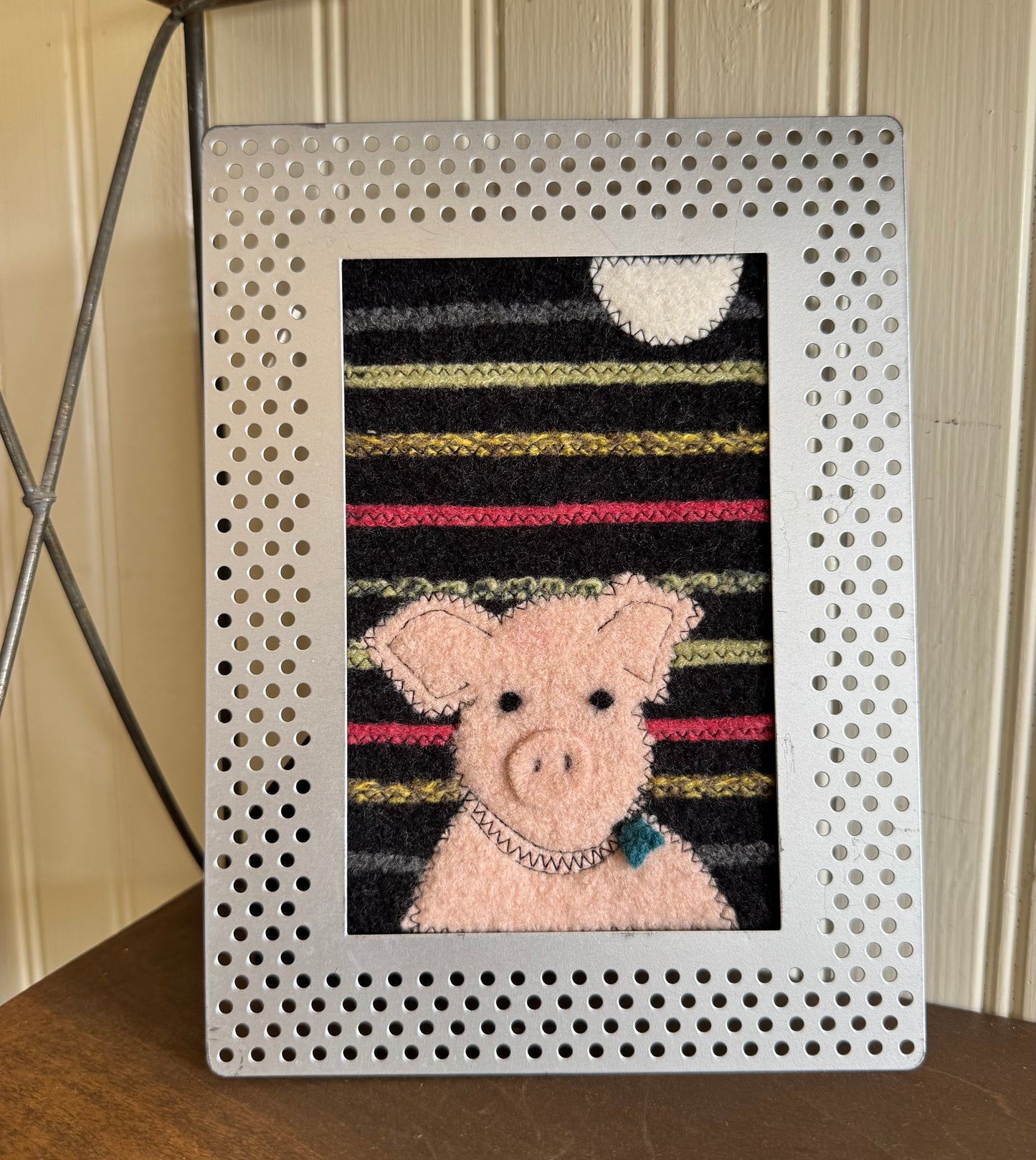 Pig/Stripes