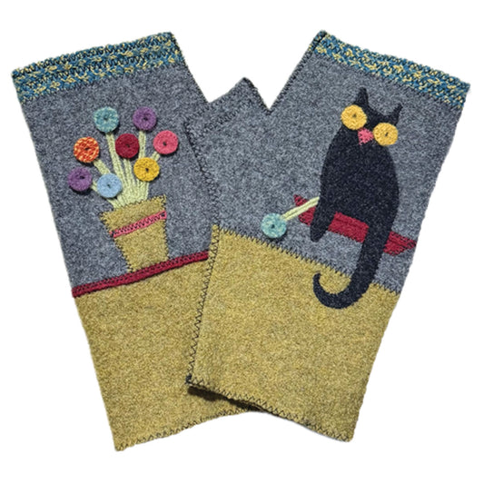 Boo Fingerless Gloves